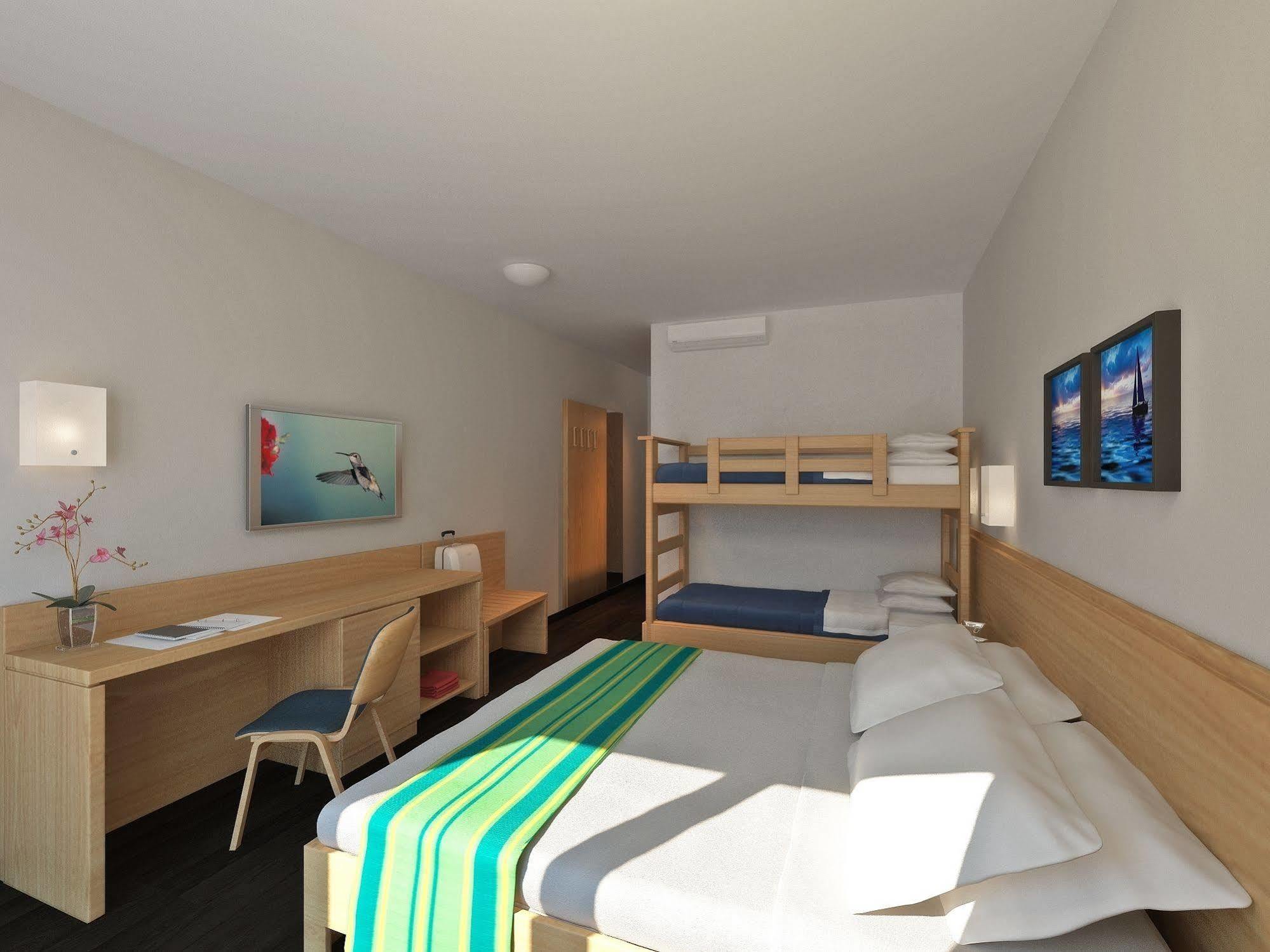 Villas With Balcony Or Terrace - Hotel & Resort Adria Ankaran Extérieur photo